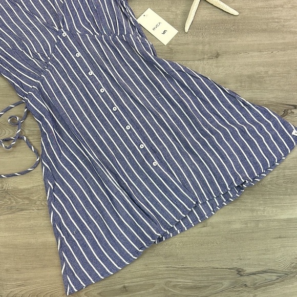 🔆RVCA🔆 NAUTYCAL JAYNE DRESS - Picture 12 of 15